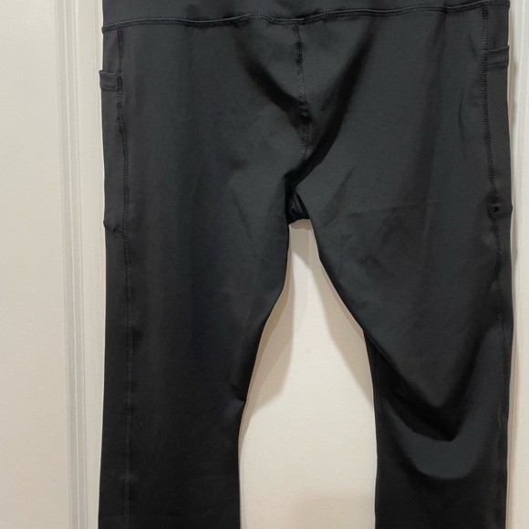 AVIA Black Capri Leggings - Picture 2 of 9